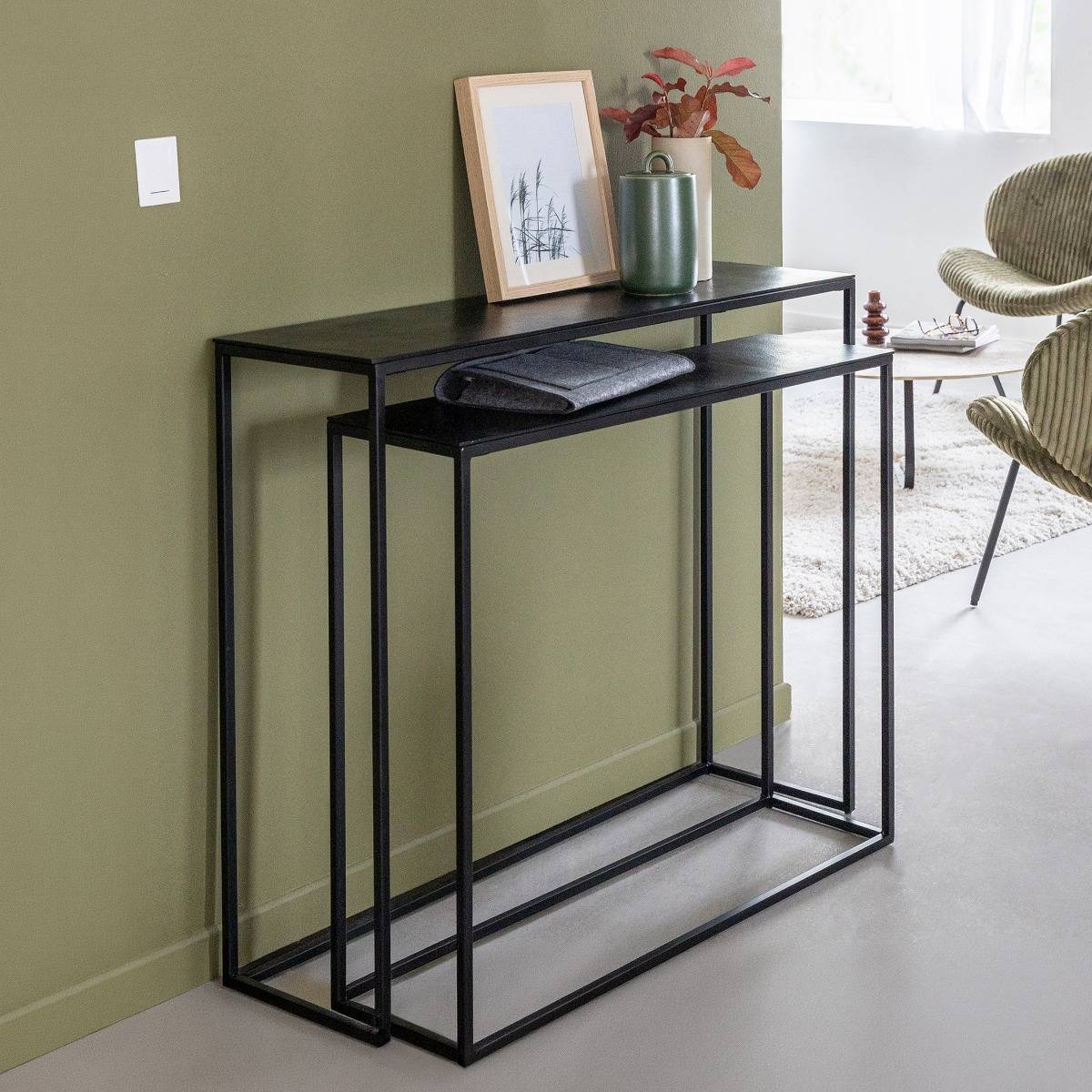 Set de deux consoles en aluminium et métal noir Linda