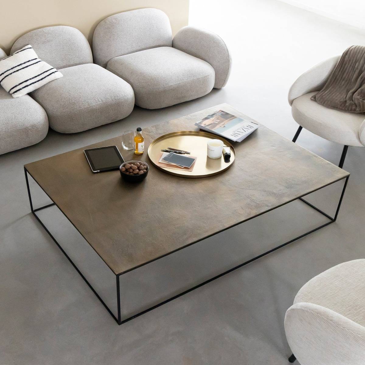 Table basse en aluminium doré et métal noir Victoria