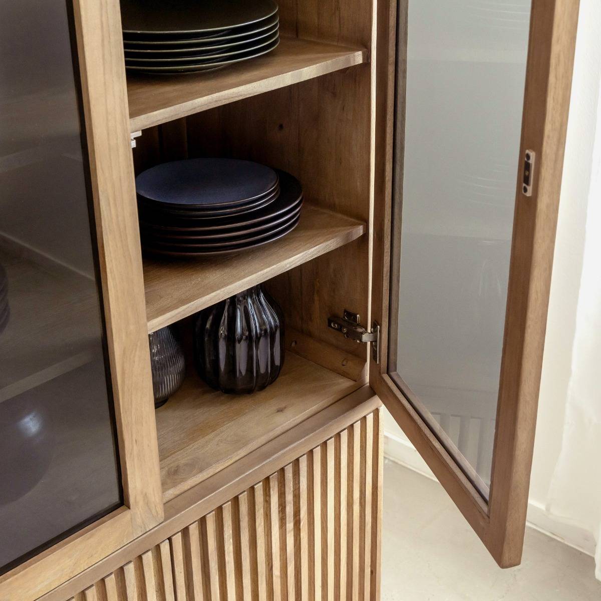 Vitrine en bois de manguier Betty