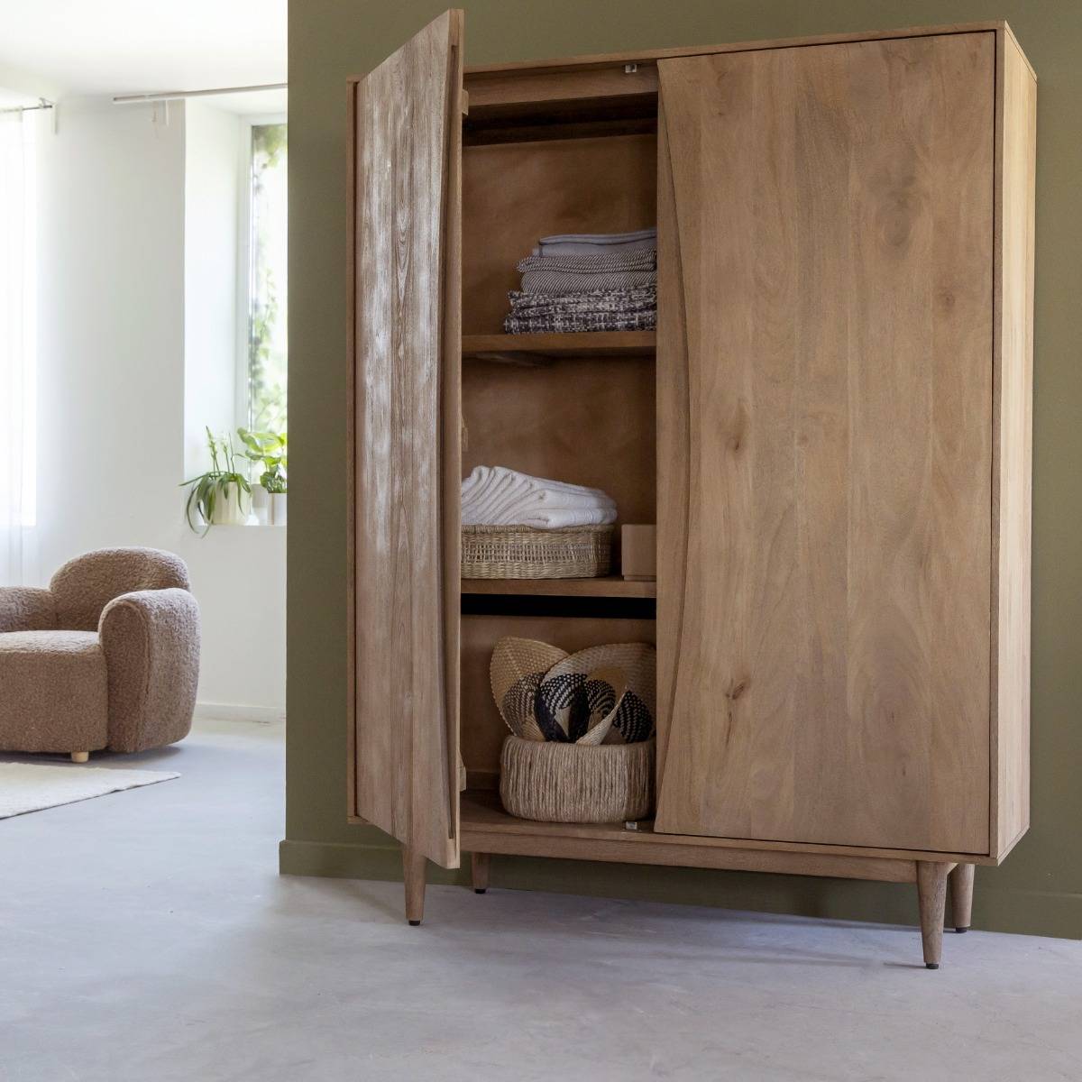 Armoire en bois de manguier Folia