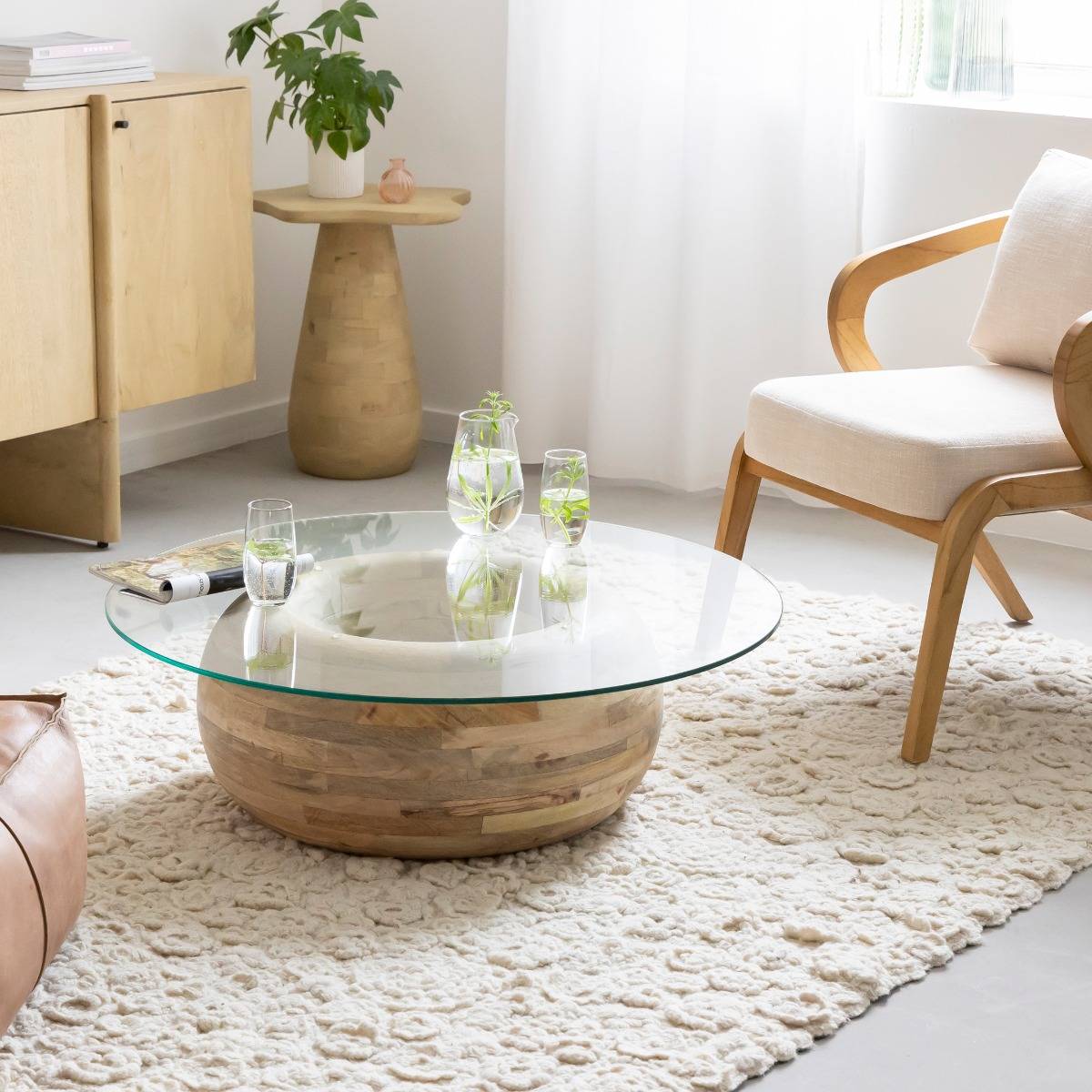 Table basse en bois de manguier et verre Nerys