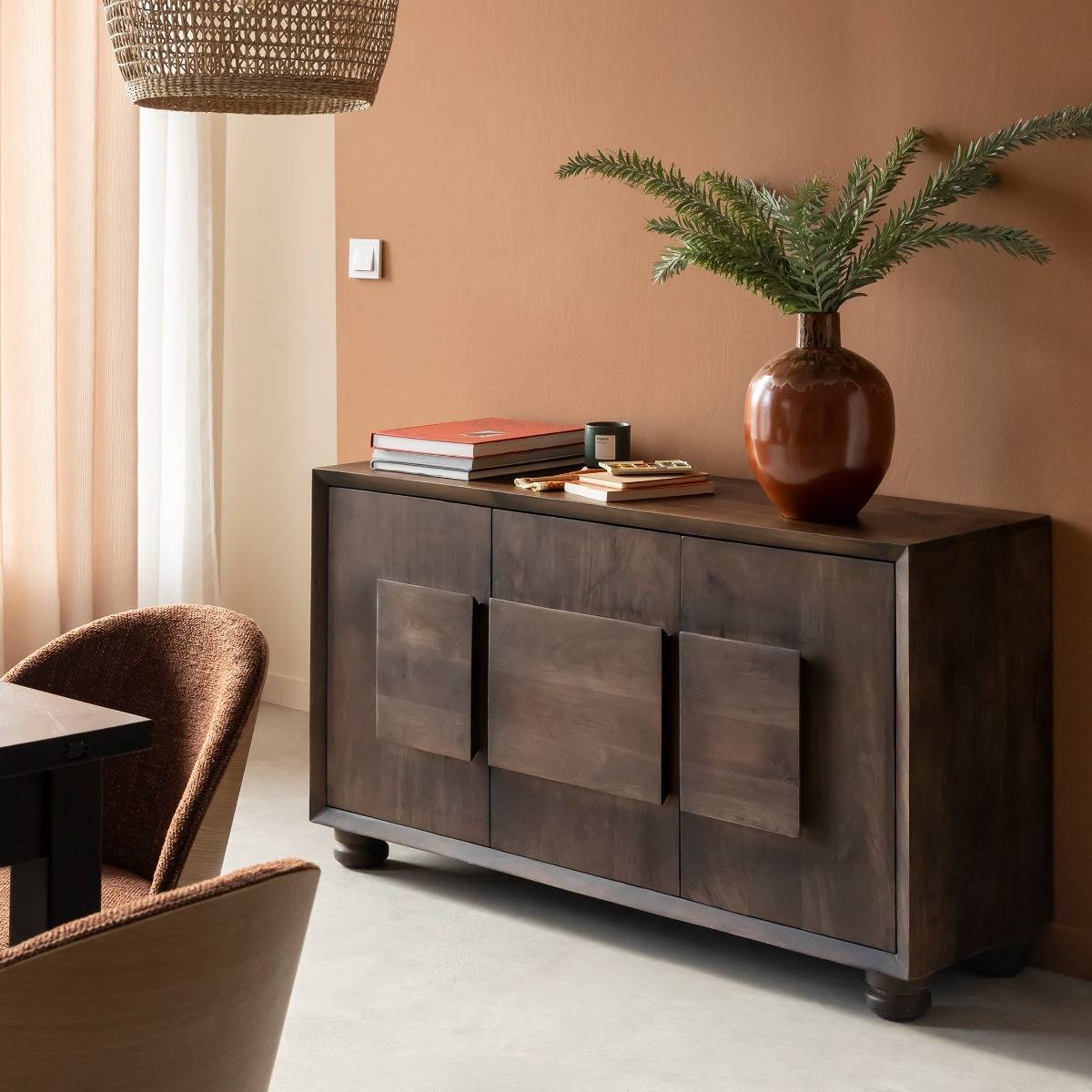 Buffet en bois de manguier foncé Hestia