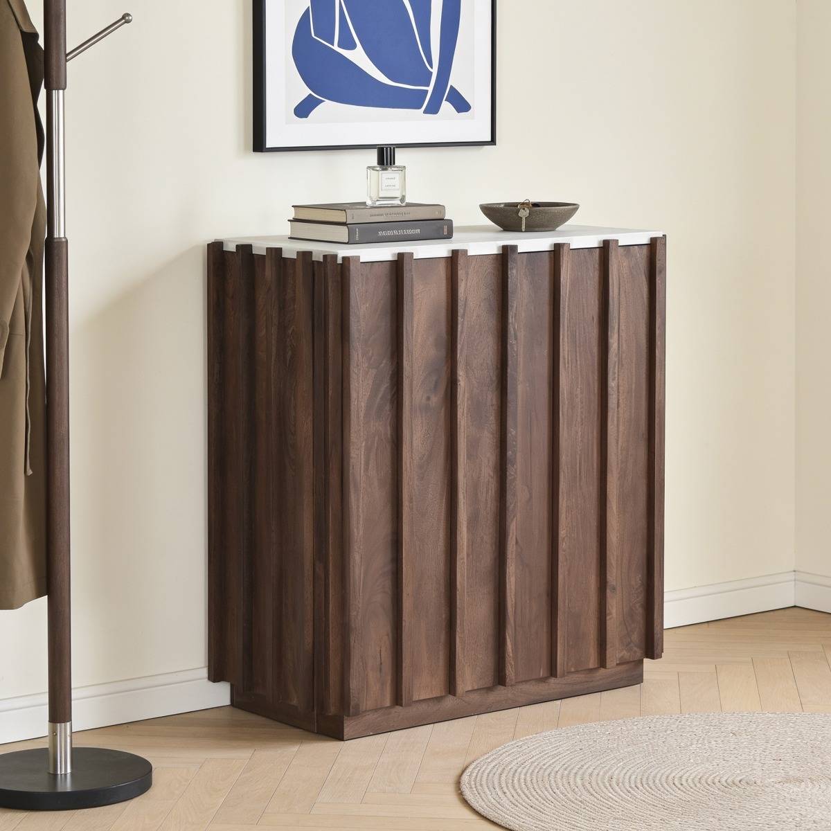 Buffet haut en bois de manguier et plateau blanc Lilith