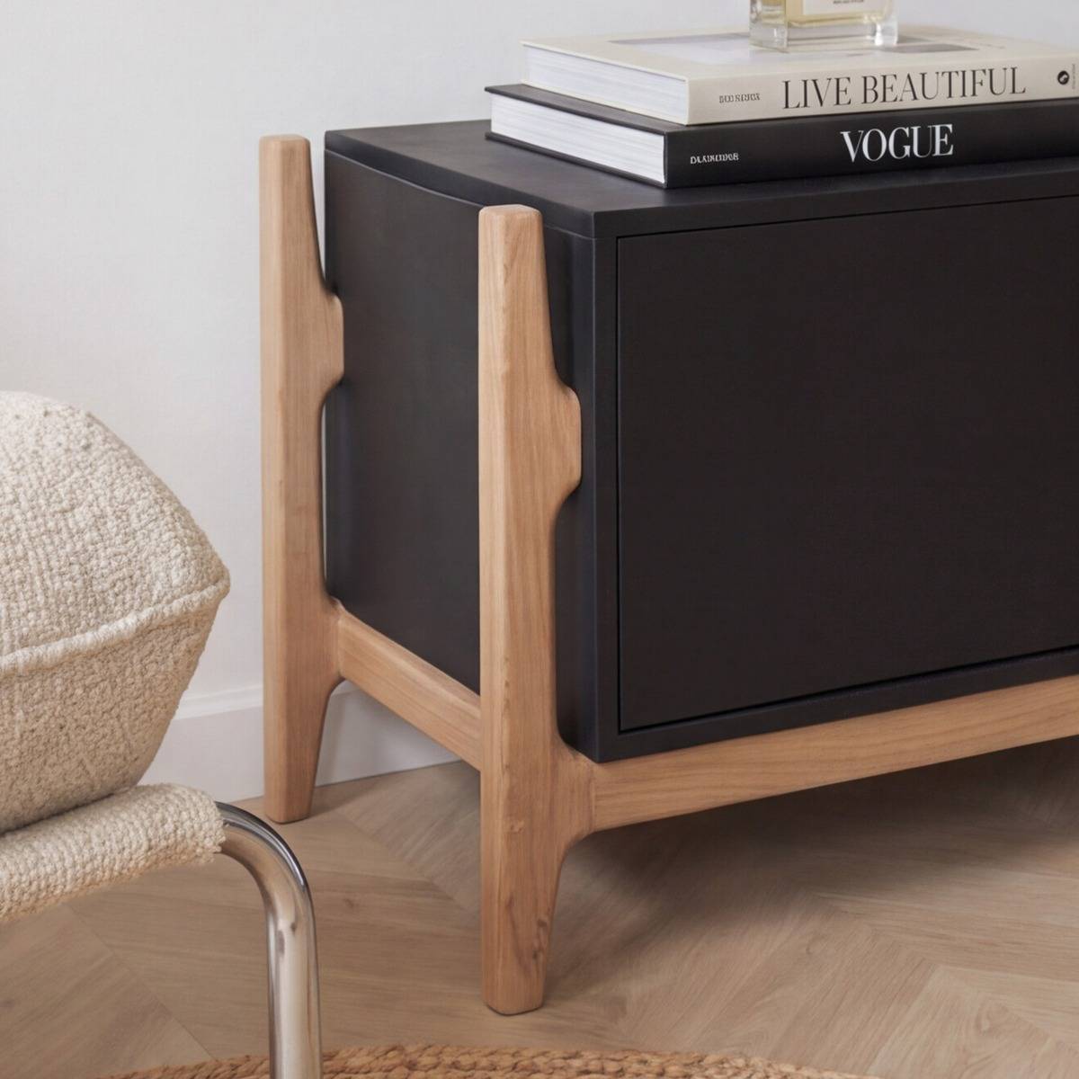 Meuble TV en bois de manguier et pieds en acacia Imani