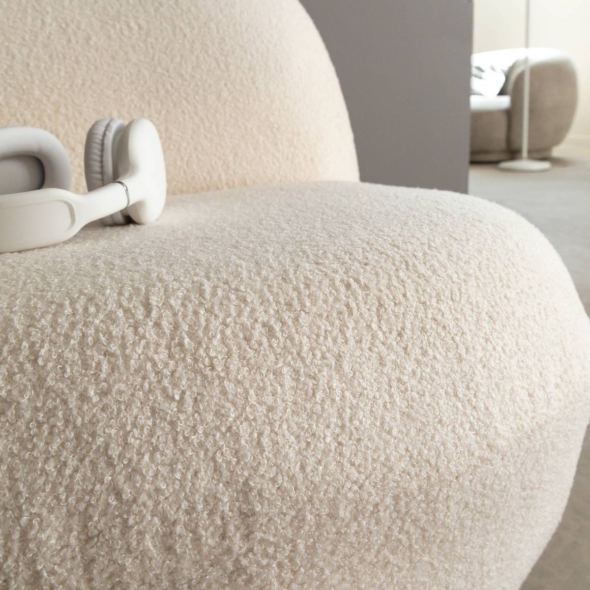 Fauteuil confort en tissu bouclette blanc Soléa